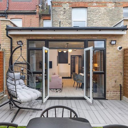 ロンドンUnwind In Style 2Br With Cozy Backyard For Groupsアパートメント エクステリア 写真