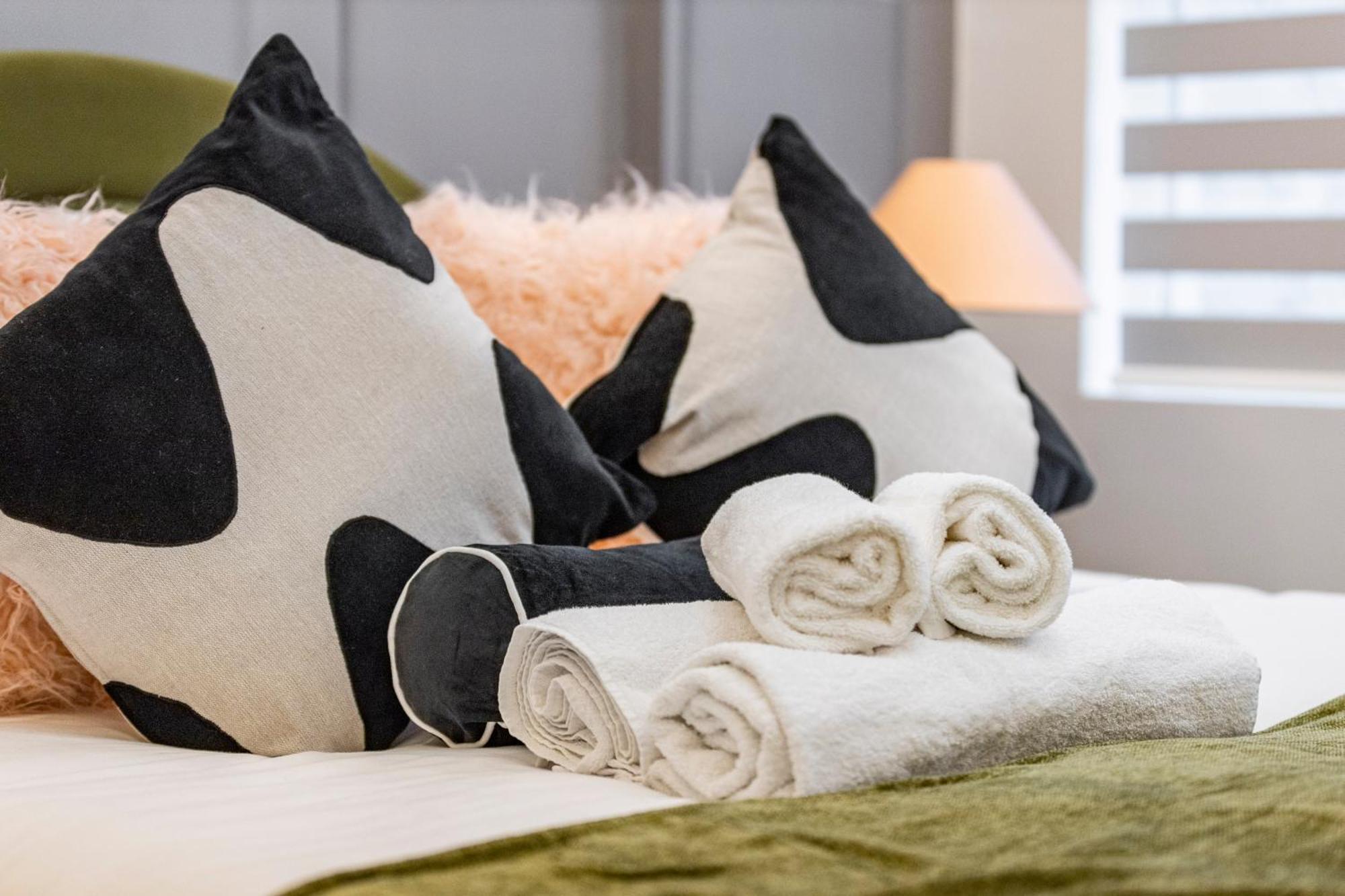 ロンドンUnwind In Style 2Br With Cozy Backyard For Groupsアパートメント エクステリア 写真
