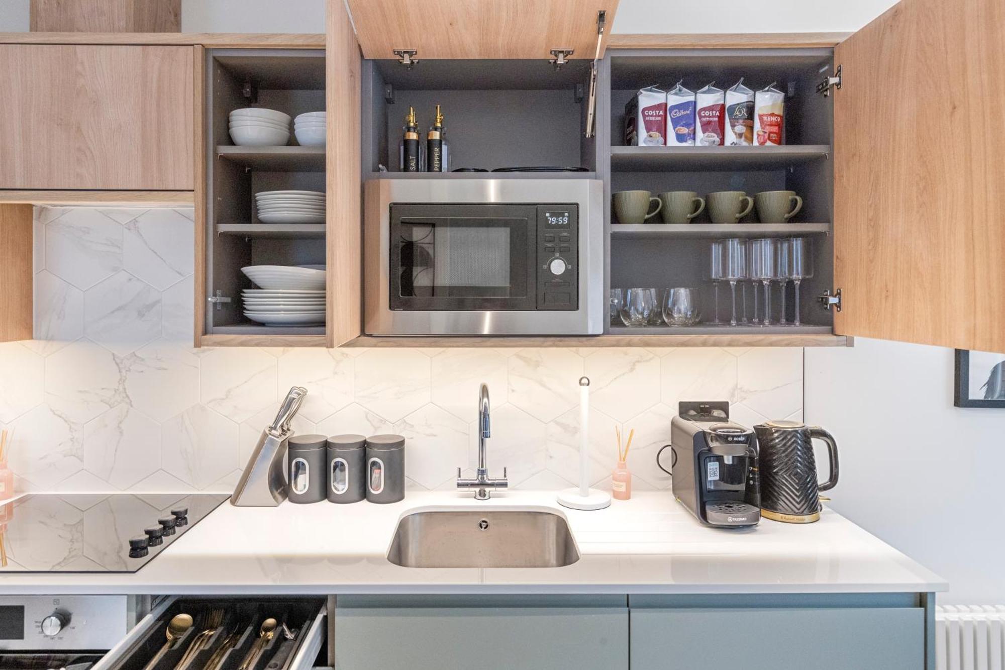 ロンドンUnwind In Style 2Br With Cozy Backyard For Groupsアパートメント エクステリア 写真